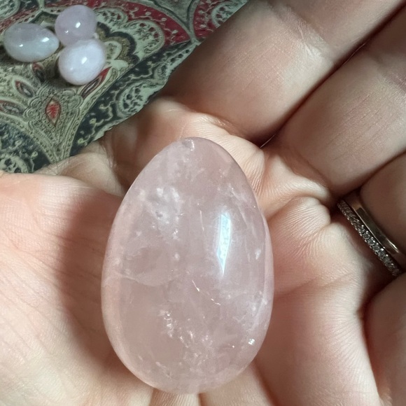 Rose Quartz Egg - Picture 9 of 12